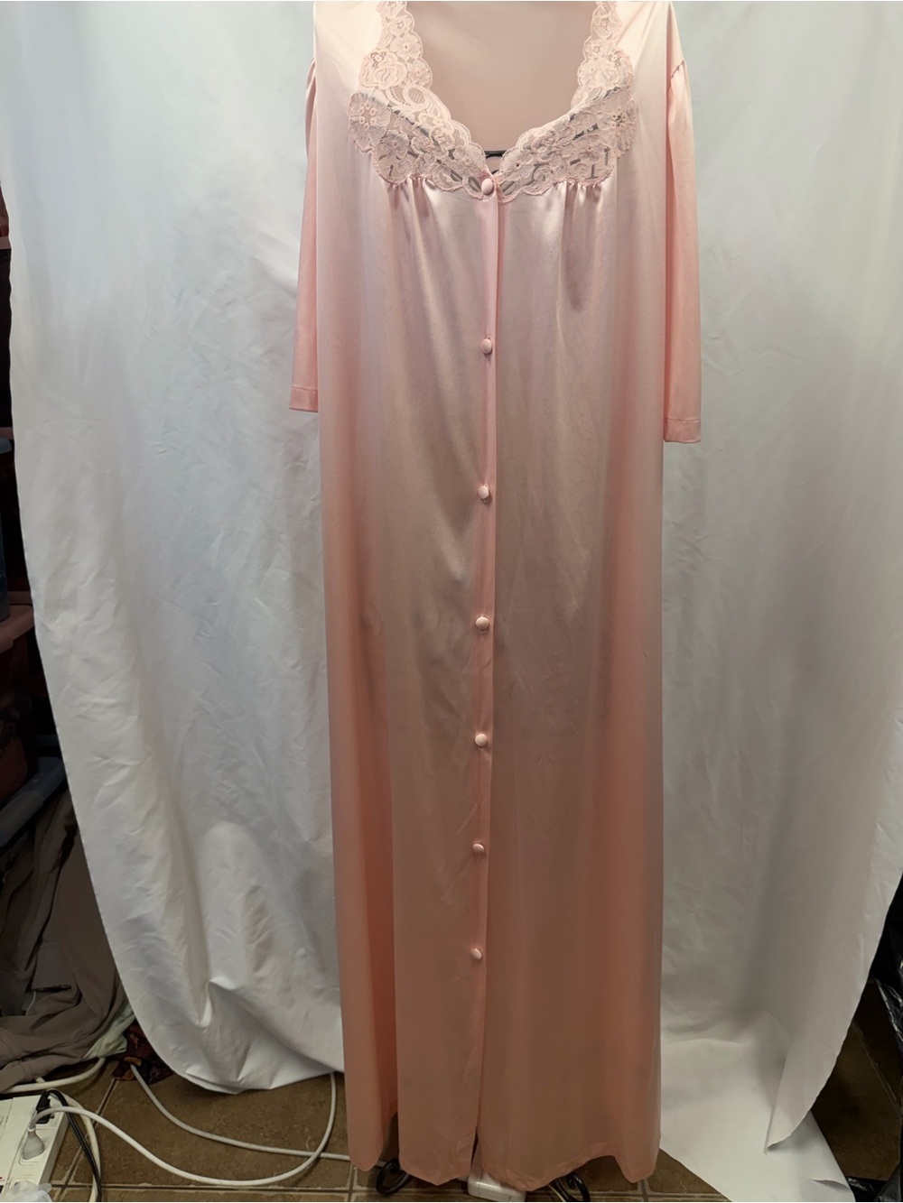 VTG Vanity Fair baby pink button down night gown